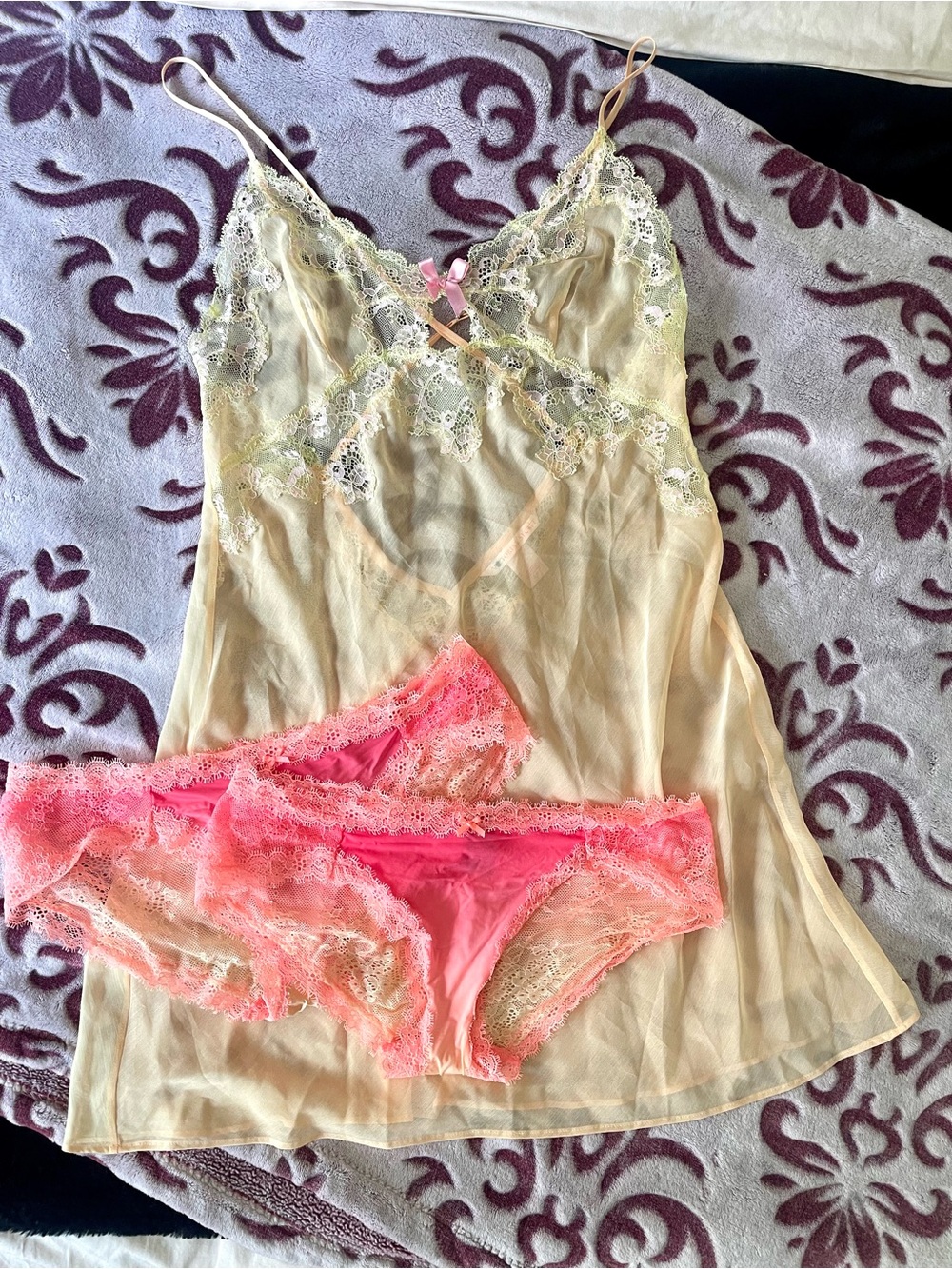 Victoria's Secret Sheer Cream Yellow Pink Chemise Lace Bikini Nighty Set Small